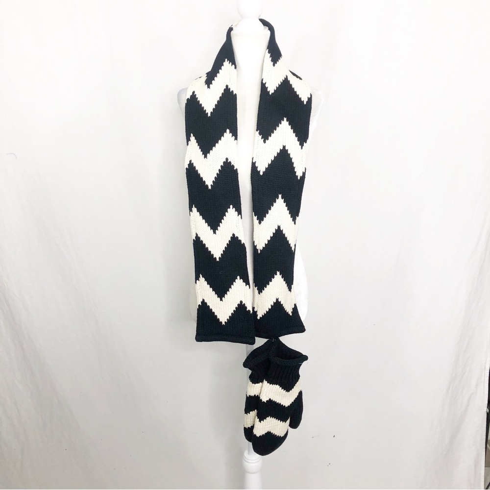 NEW Talbots Winter Scarf and Matching Mittens, Black White